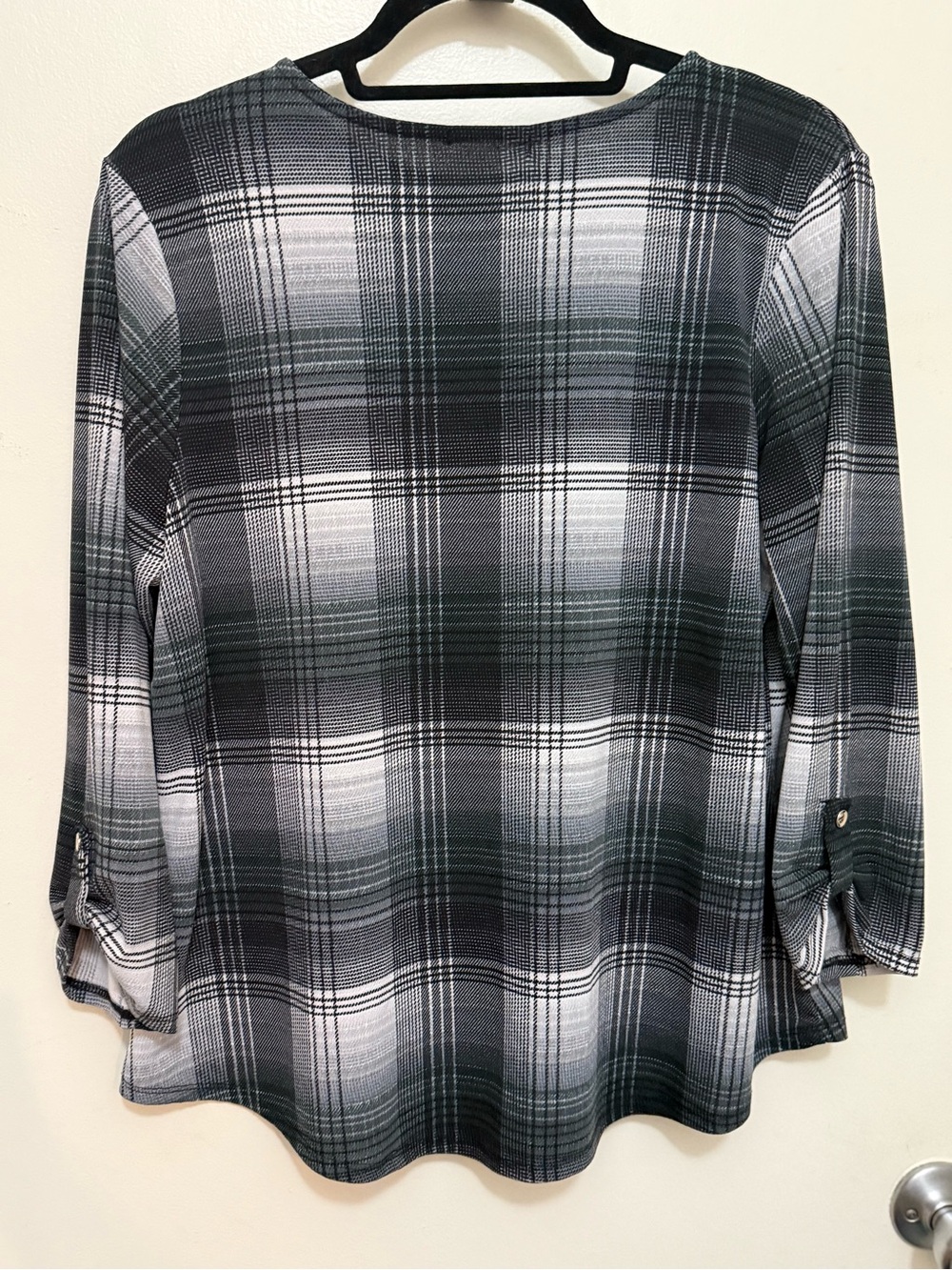 Women's Black & Gray& hunter green Plaid Long Sleeve Top - Picture 2 of 4